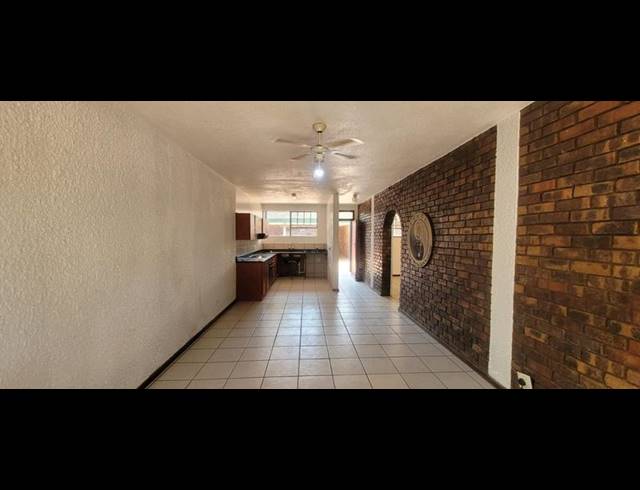 2 BEDROOM TOWNHOUSE FOR SALE IN ALBERTON NORTH
